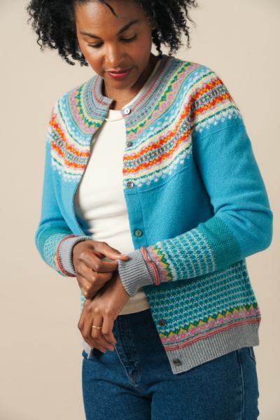 Cardigan Alpine Classic Aquq von Eribé of Scotland